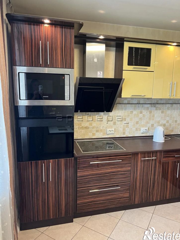 2-комн квартира Авиаторов, 42