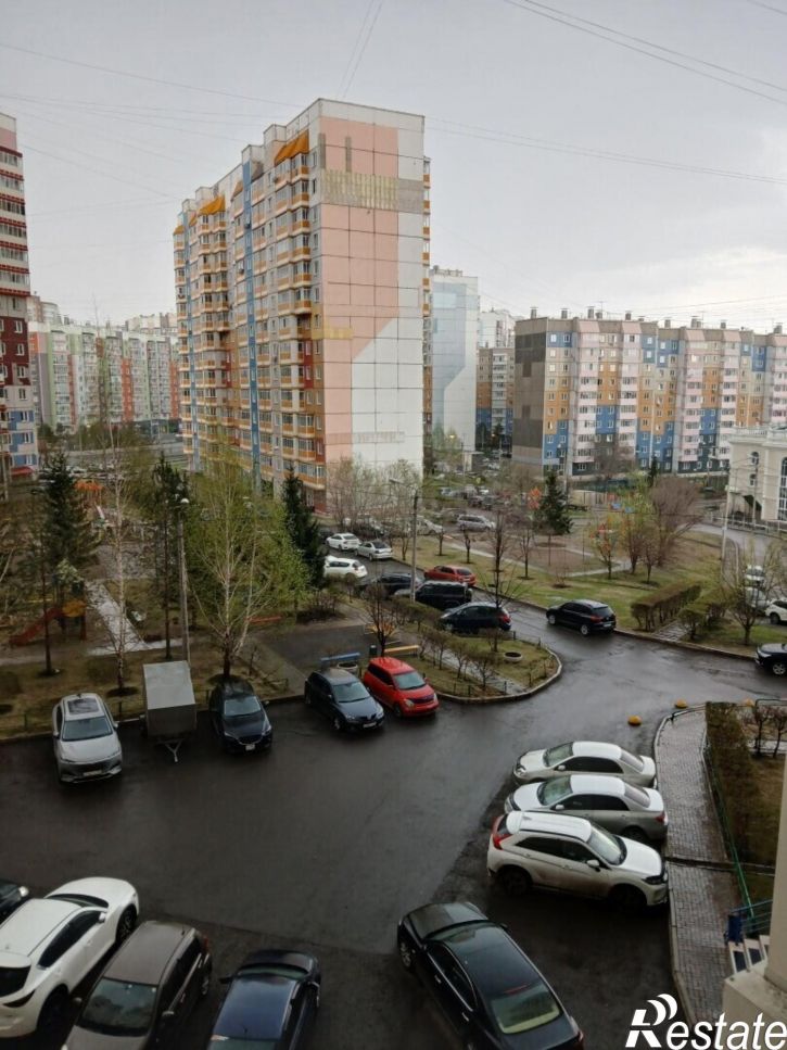 2-комн квартира Мужества ул., 24