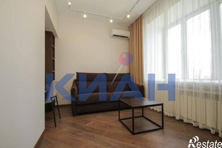 1-комн квартира Авиаторов ул., 21