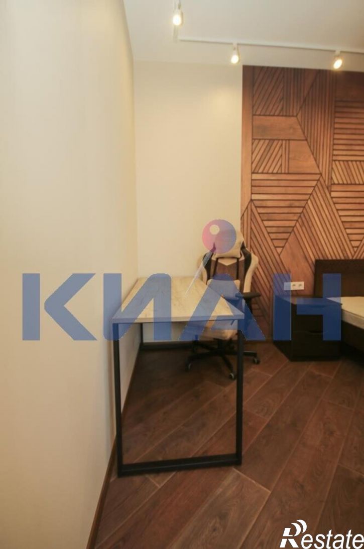 1-комн квартира Авиаторов ул., 21