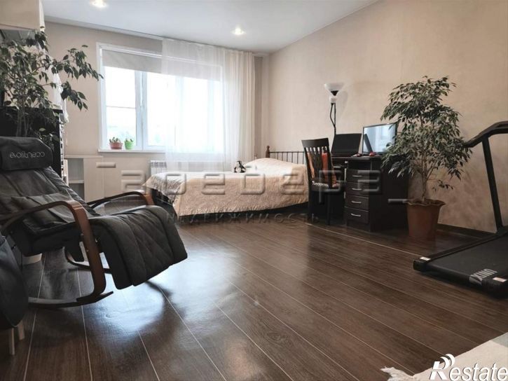 2-комн квартира Апрельская, 1