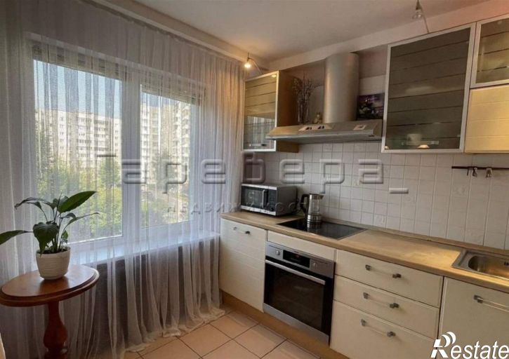 3-комн квартира Северо-Енисейская, 44
