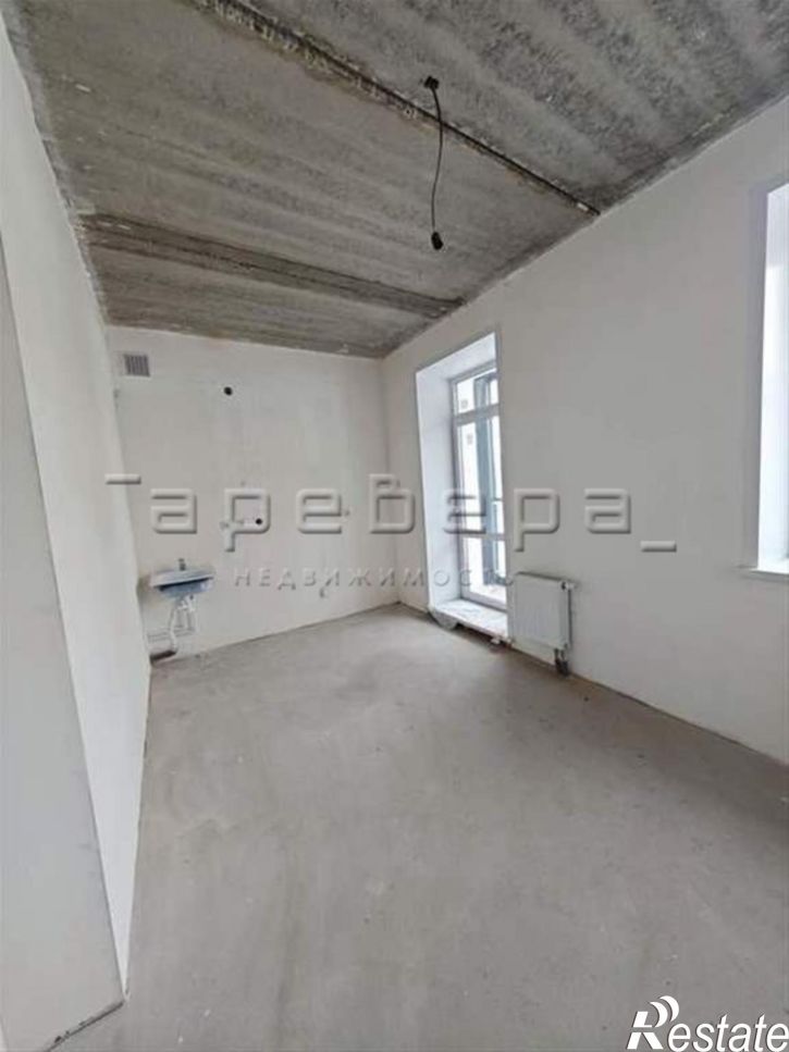 3-комн квартира Петра Подзолкова, 12