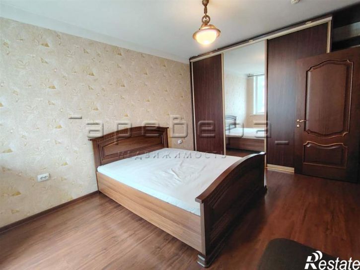 2-комн квартира Алексеева, 21