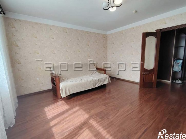 2-комн квартира Алексеева, 21