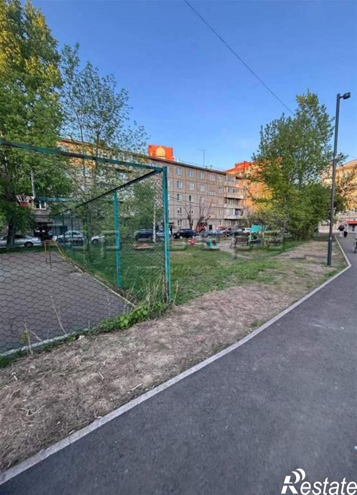 3-комн квартира Камская, 3