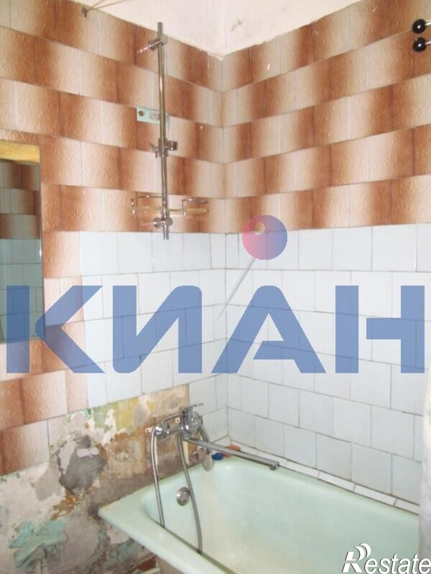 Купить квартиру за 5 800 000 рублей на Устиновича ул., 36