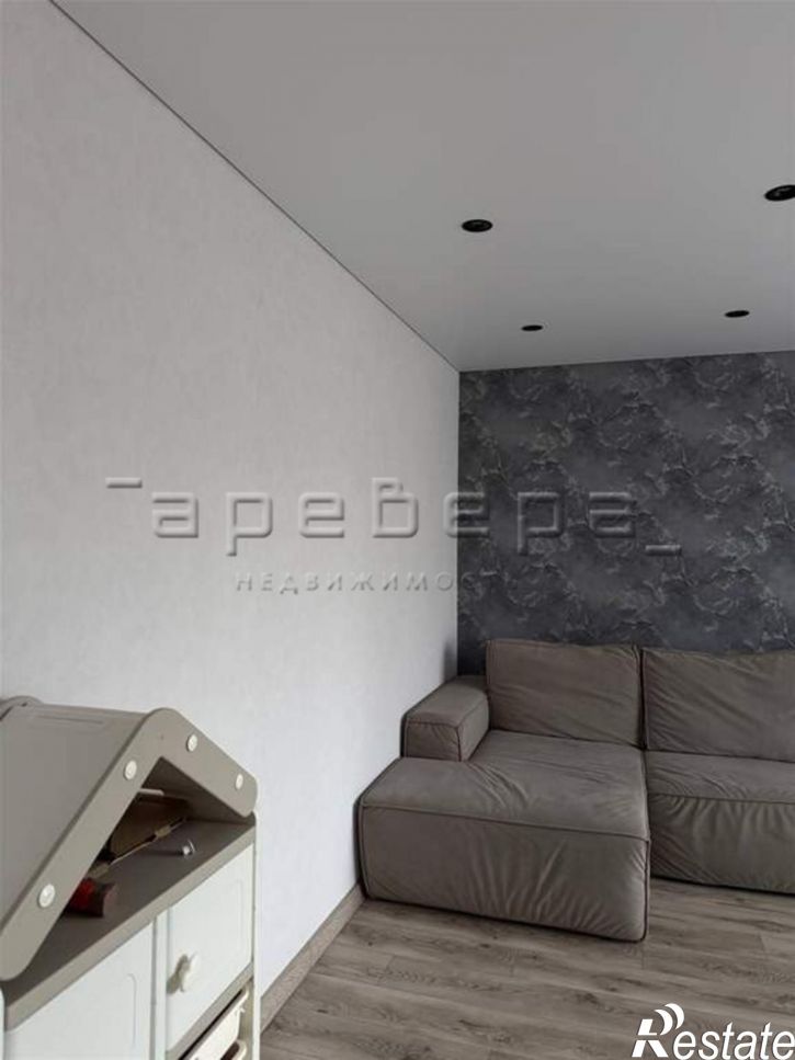 3-комн квартира Копылова, 42