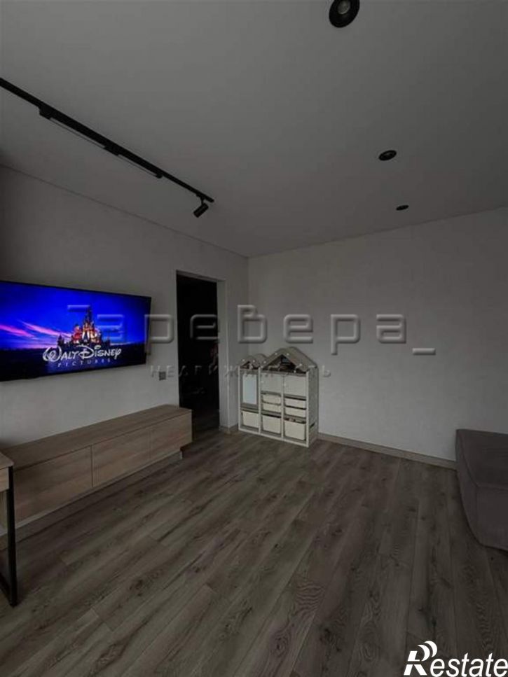 3-комн квартира Копылова, 42