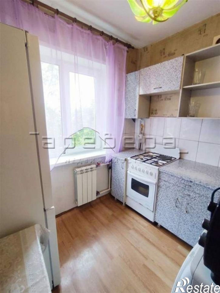 3-комн квартира Свердловская, 49а