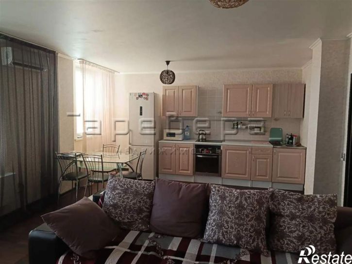 2-комн квартира Авиаторов, 38