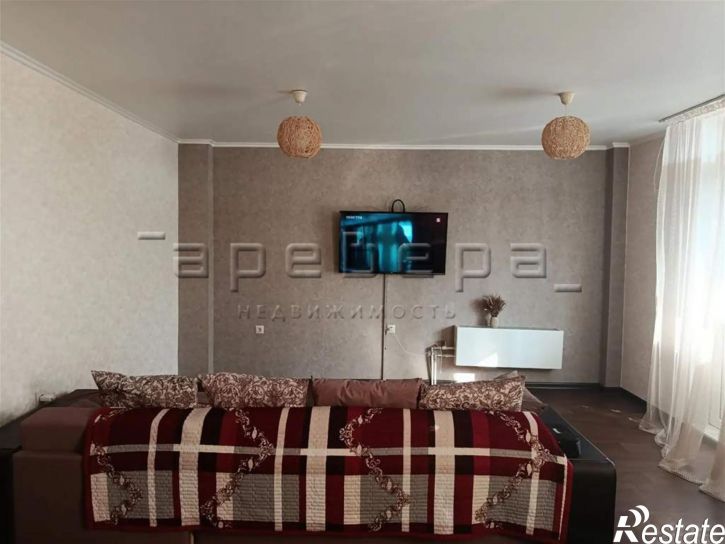 2-комн квартира Авиаторов, 38