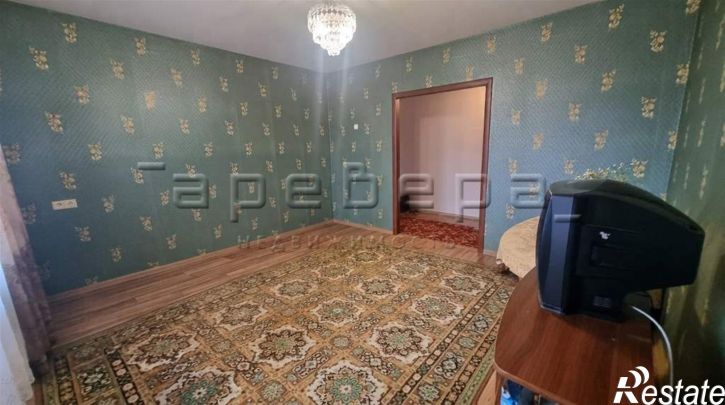 4-комн квартира 60 лет Образования СССР, 8