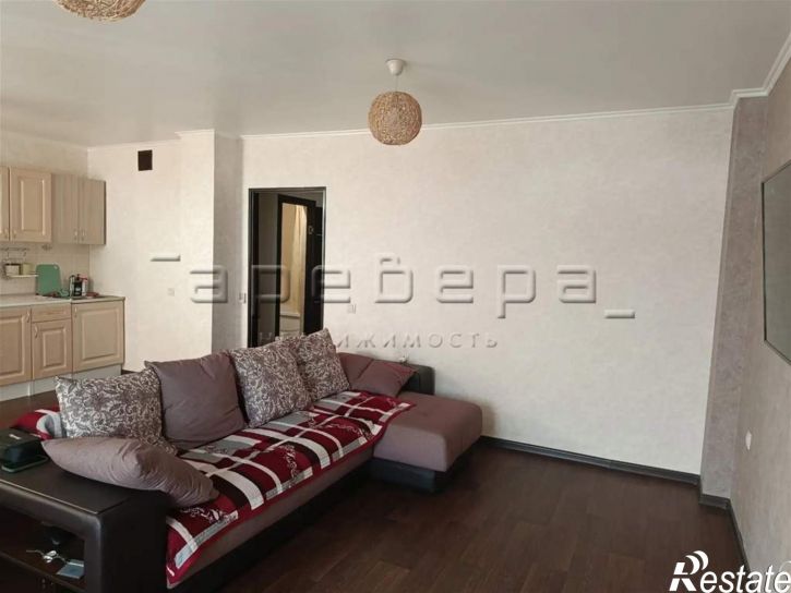 2-комн квартира Авиаторов, 38