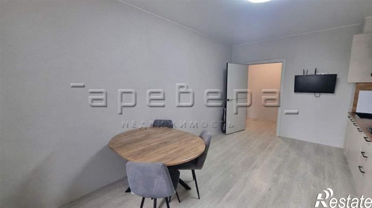 2-комн квартира Светлова, 12