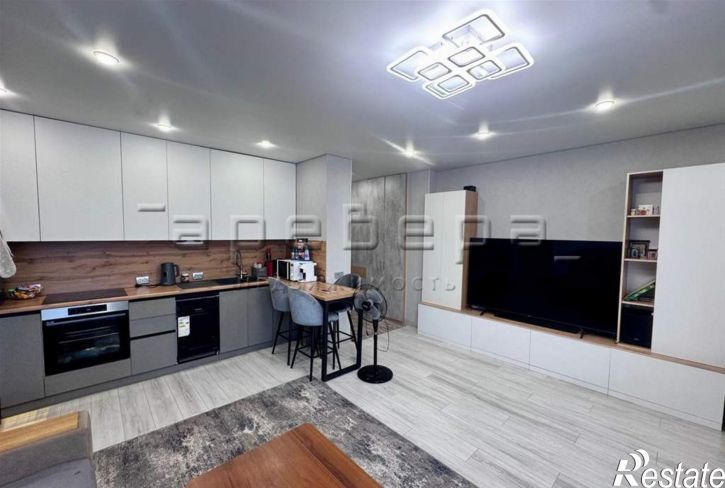 2-комн квартира Академика Киренского, 2и
