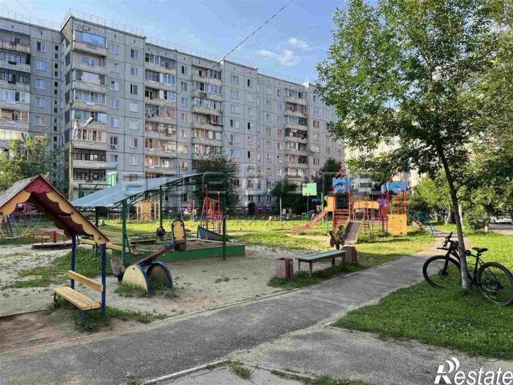 2-комн квартира Светлогорская, 35а