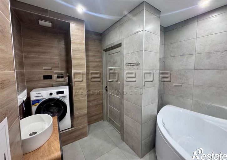 2-комн квартира Академика Киренского, 2и