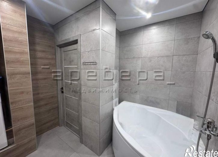 2-комн квартира Академика Киренского, 2и