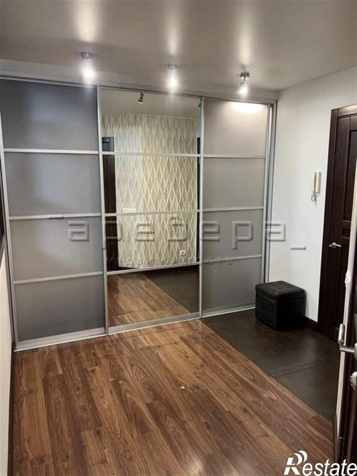 2-комн квартира Светлогорская, 35а