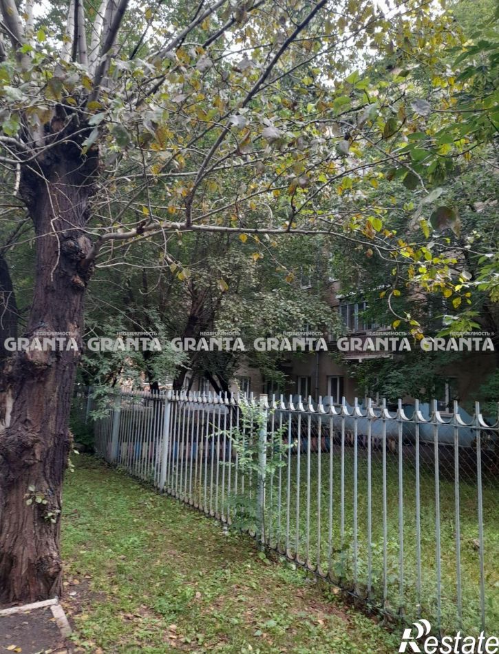 2-комн квартира ул Охраны Труда, 1а/6