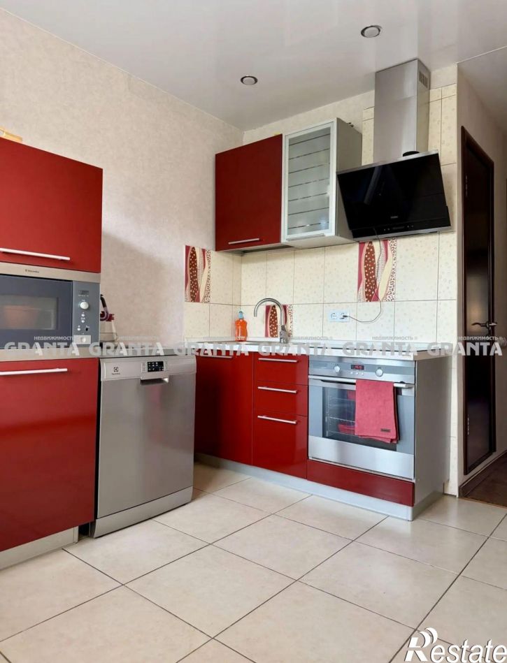 4-комн квартира ул Мате Залки, 6