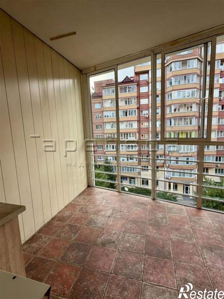 2-комн квартира Авиаторов, 25