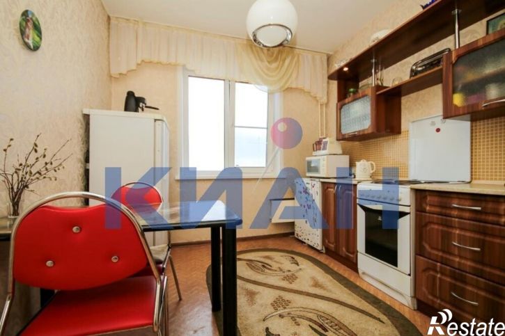4-комн квартира Петра Словцова ул., 16