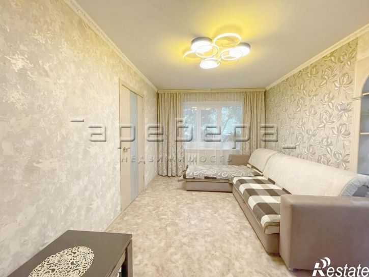 2-комн квартира Металлургов, 3