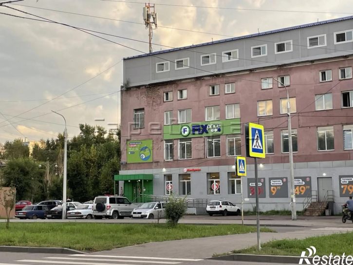 2-комн квартира Металлургов, 3