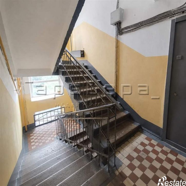 2-комн квартира Высотная, 23