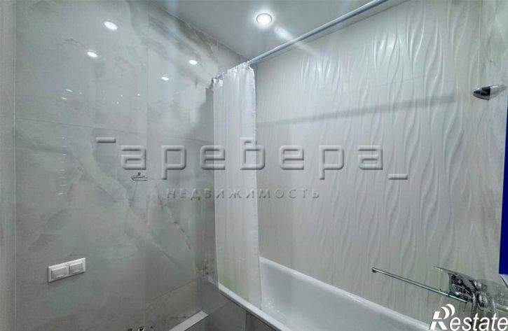 3-комн квартира Лесников, 43б