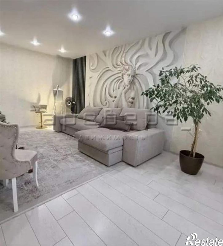 2-комн квартира Алексеева, 48а