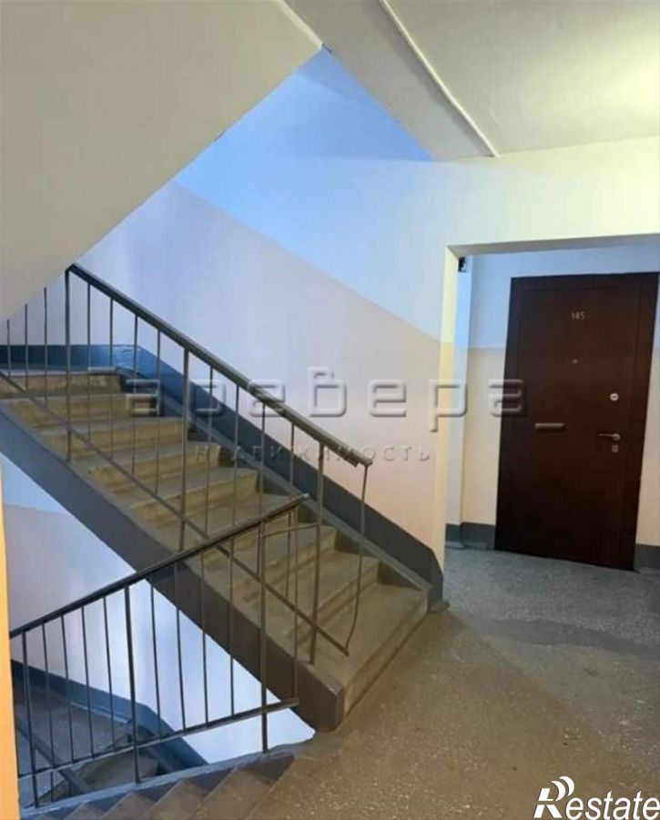 3-комн квартира Взлетная, 24