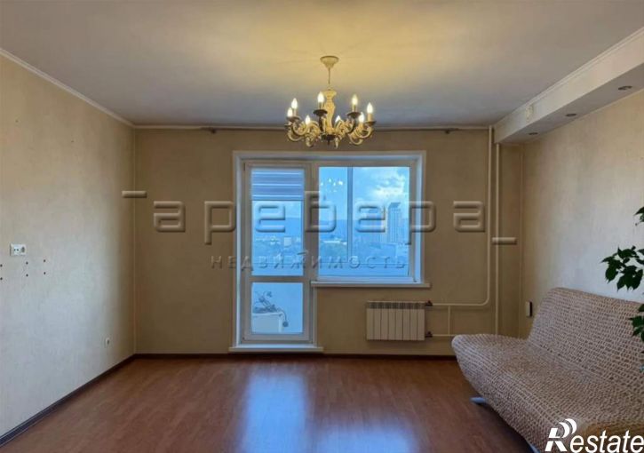 3-комн квартира Взлетная, 24
