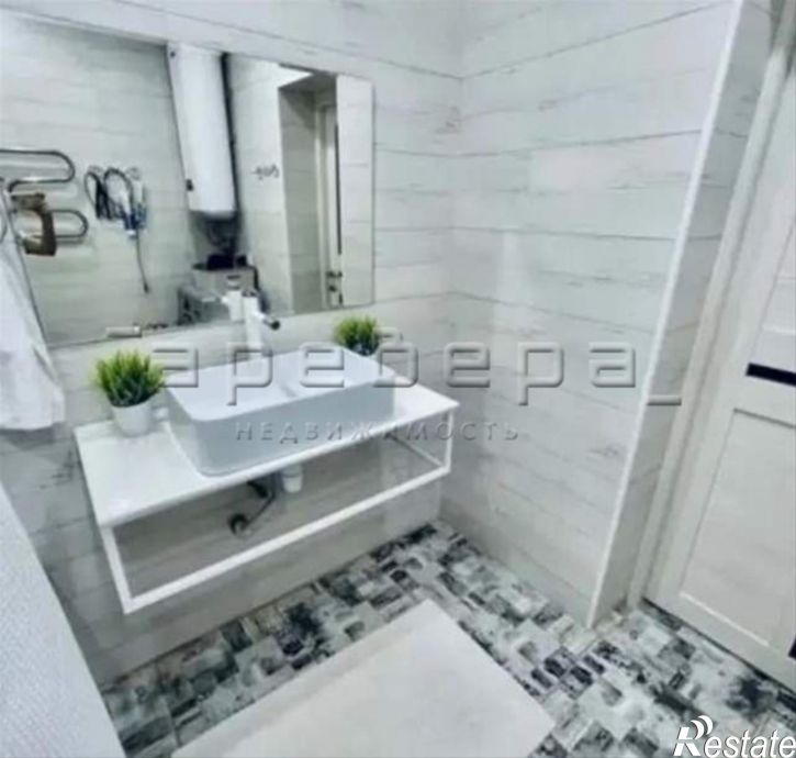 2-комн квартира Алексеева, 48а