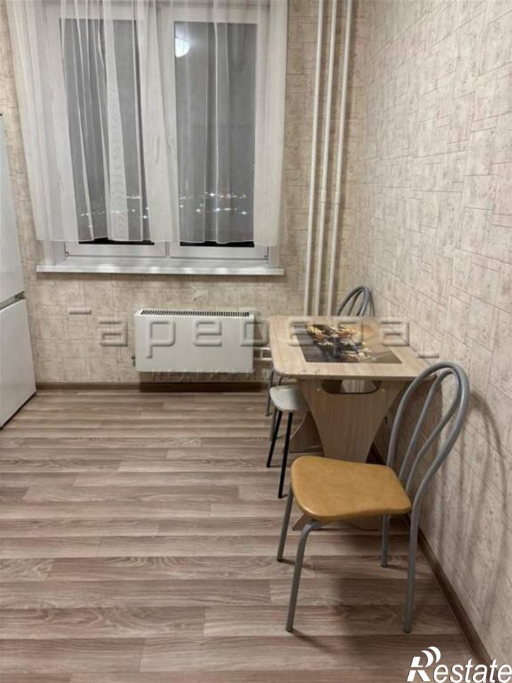 2-комн квартира Петра Подзолкова, 21