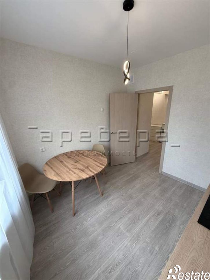 3-комн квартира Молокова, 46
