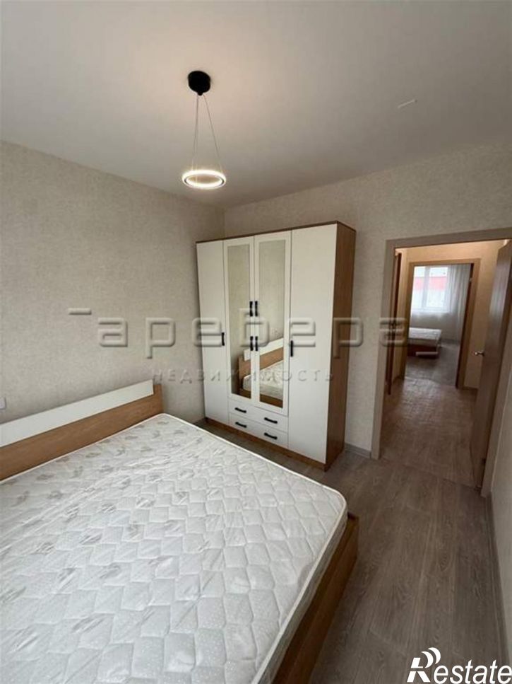 3-комн квартира Молокова, 46