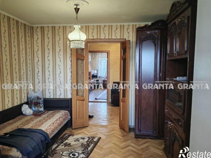 4-комн квартира ул Бограда, 13