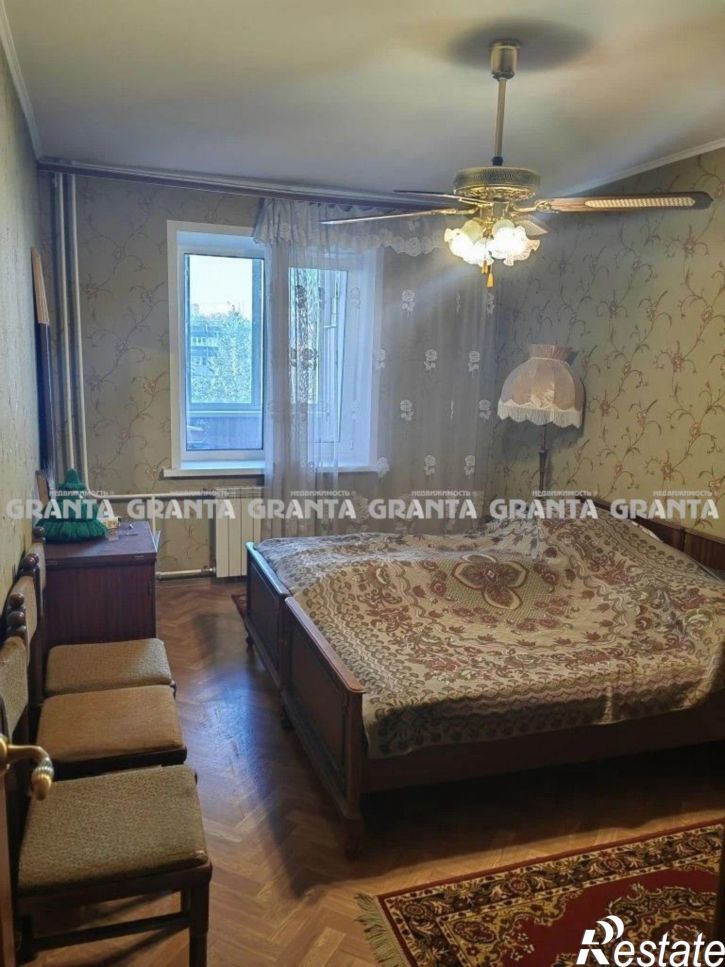 4-комн квартира ул Бограда, 13