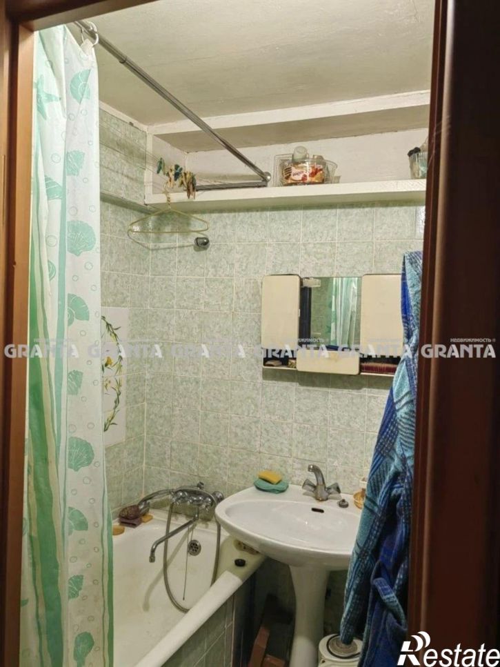 4-комн квартира ул Бограда, 13