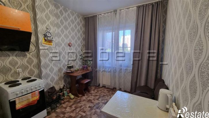 1-комн квартира Дмитрия Мартынова, 43