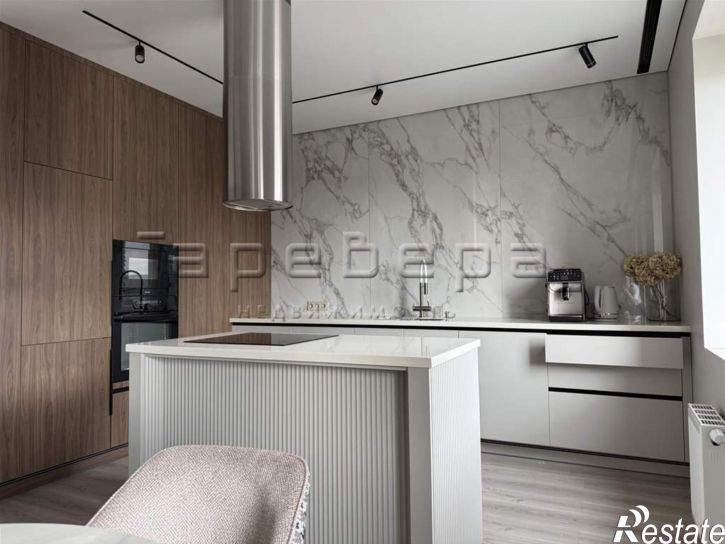 3-комн квартира Петра Ломако, 10