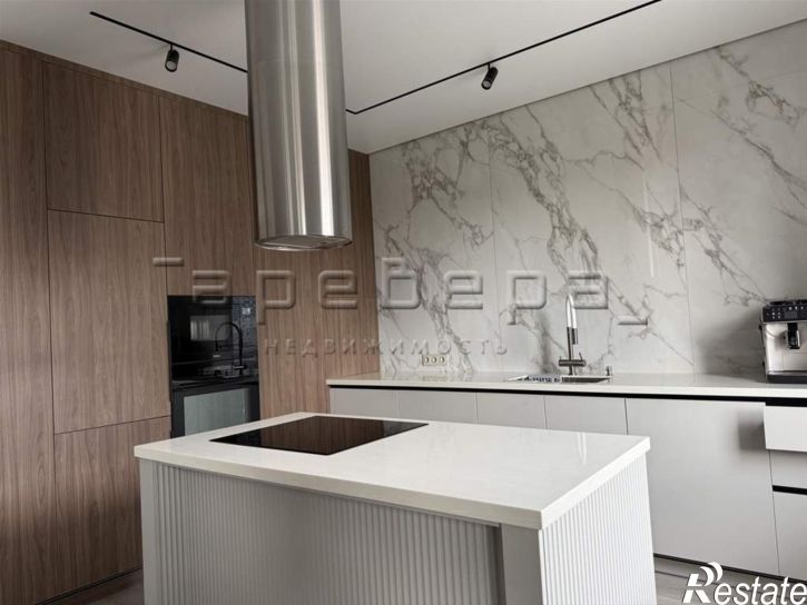 3-комн квартира Петра Ломако, 10