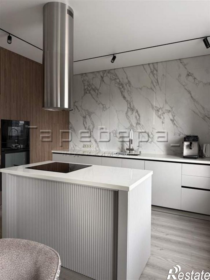 3-комн квартира Петра Ломако, 10