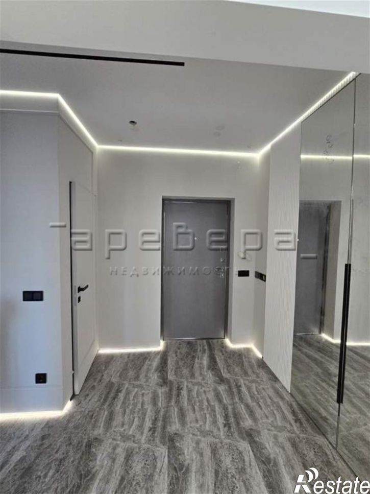 3-комн квартира Свердловская, 6и