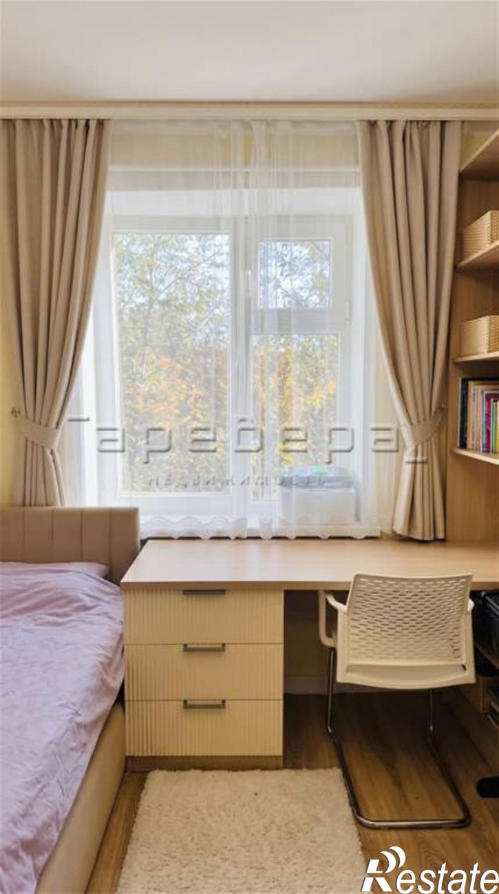 4-комн квартира Академгородок, 21