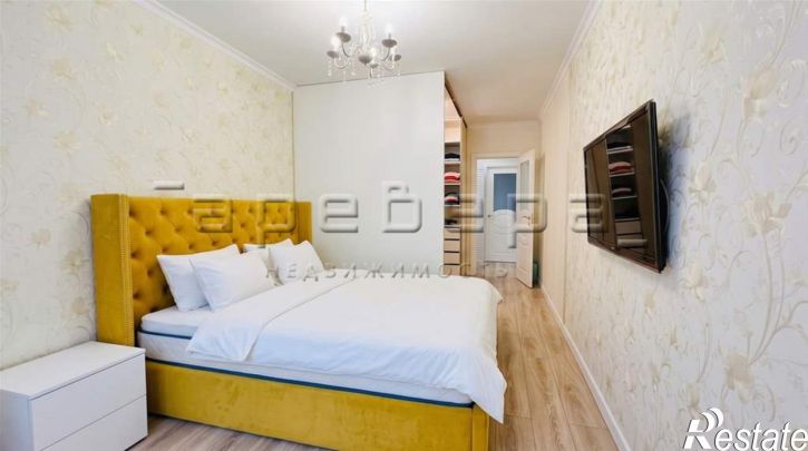 4-комн квартира Академгородок, 21