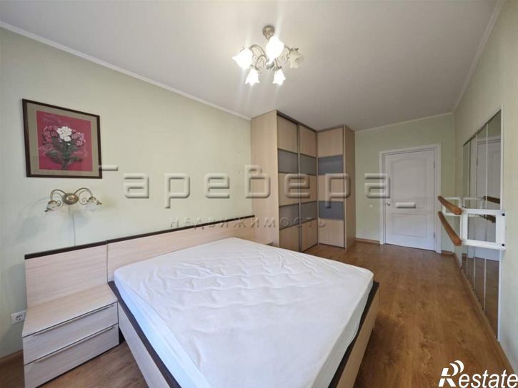 3-комн квартира 78 Добровольческой Бригады, 3